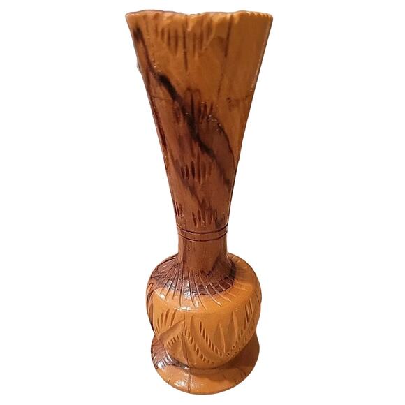 Gorgeous 6” Vintage Carved Hand Made Turned Burl Wood Bud Vase - Picture 3 of 12